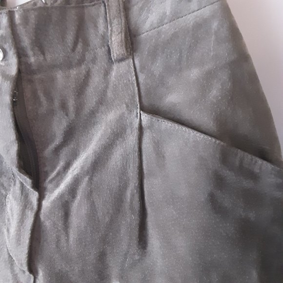 Vintage Khaki Suede Pants, High-Waisted Pleated. Size Small / 7 - Picture 6 of 13